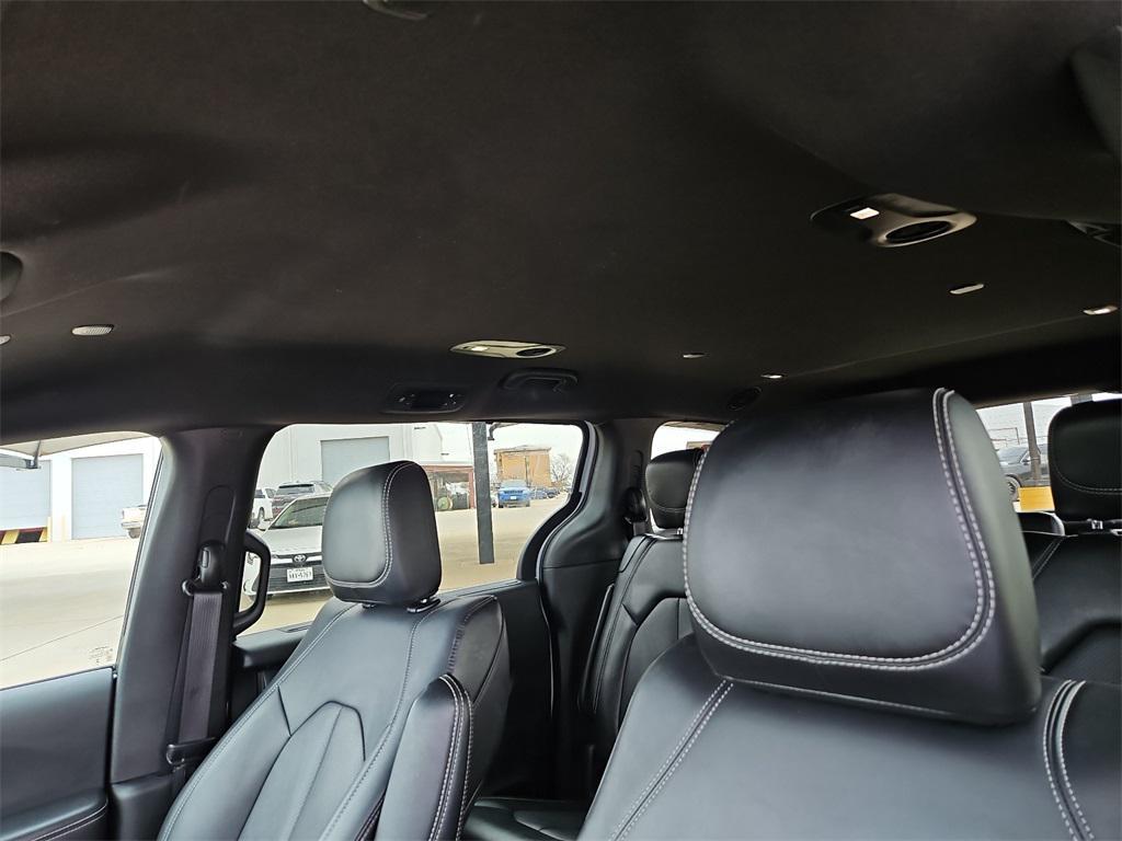 used 2025 Chrysler Pacifica car, priced at $29,981