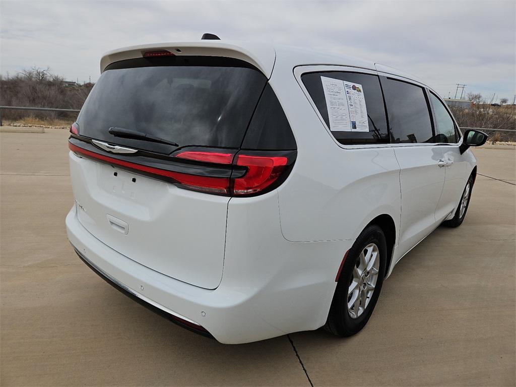 used 2025 Chrysler Pacifica car, priced at $29,981