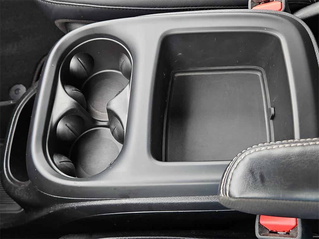 used 2025 Chrysler Pacifica car, priced at $29,981