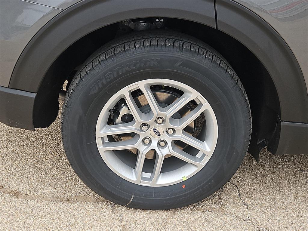 new 2026 Ford Explorer car, priced at $39,319