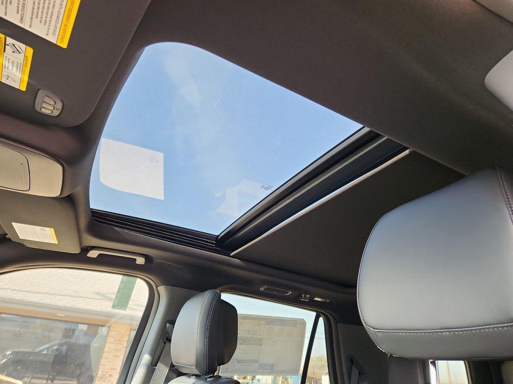 new 2026 Ford Expedition car, priced at $80,615