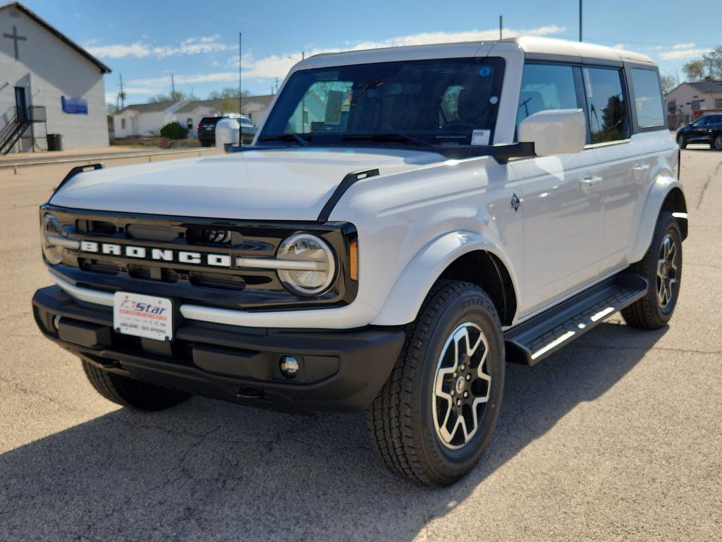 new 2025 Ford Bronco car, priced at $46,055