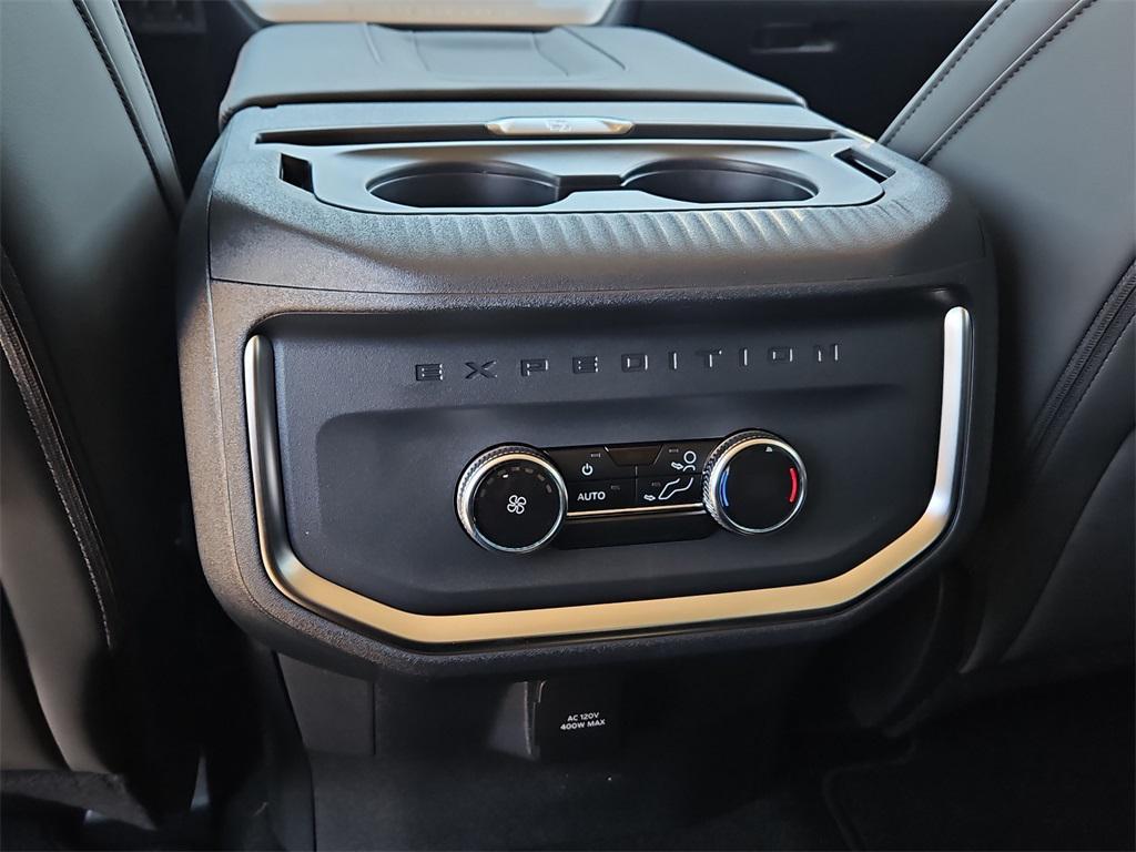 new 2025 Ford Expedition car, priced at $66,886