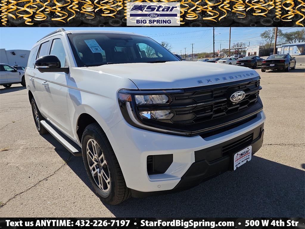 new 2025 Ford Expedition car, priced at $67,909