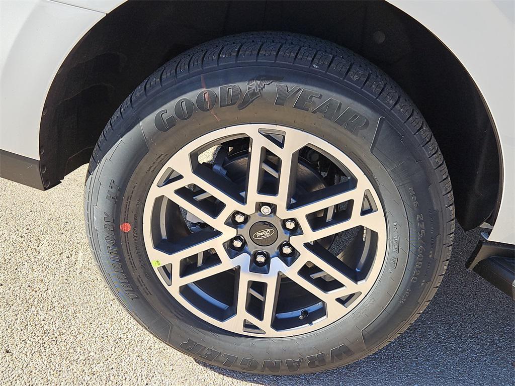 new 2025 Ford Expedition car, priced at $66,886