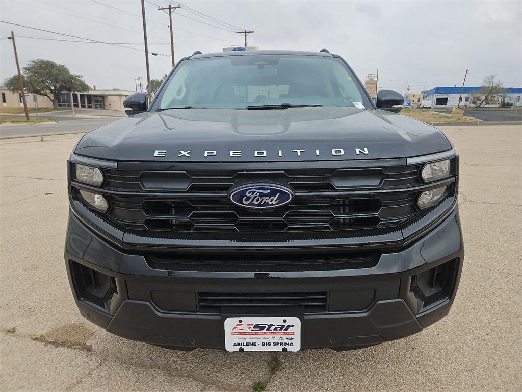 new 2025 Ford Expedition car, priced at $65,977