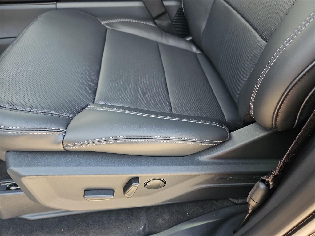 new 2025 Ford Expedition car, priced at $76,085