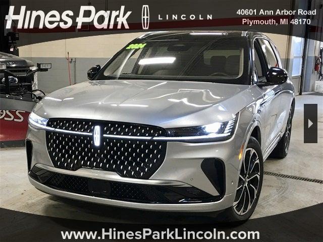 used 2024 Lincoln Nautilus car, priced at $47,988