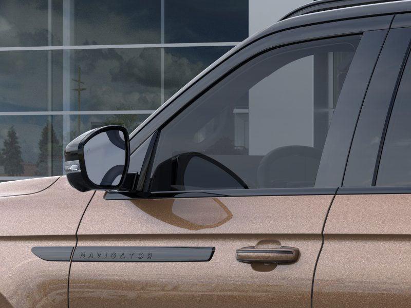 new 2025 Lincoln Navigator car, priced at $130,335