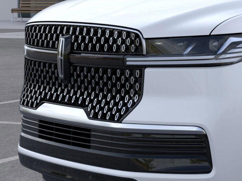 new 2025 Lincoln Navigator car, priced at $107,105