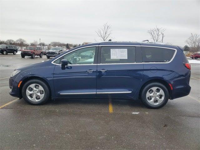 used 2017 Chrysler Pacifica car, priced at $5,988