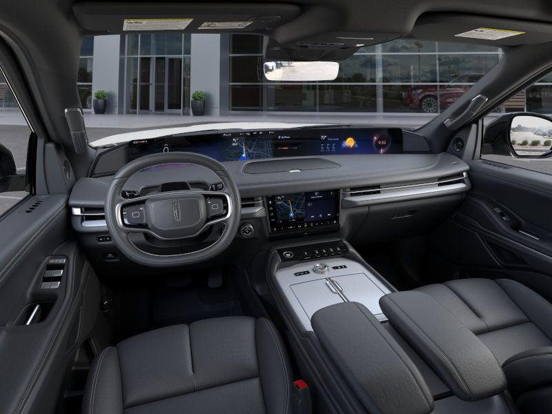 new 2025 Lincoln Navigator car, priced at $111,065