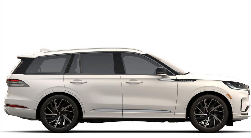 new 2026 Lincoln Aviator car, priced at $92,625