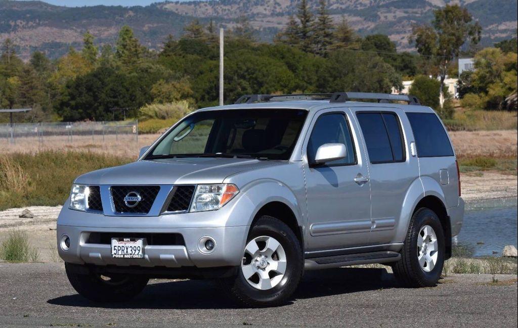 2005 Silver Lightning Clearcoat Metallic Nissan Pathfinder