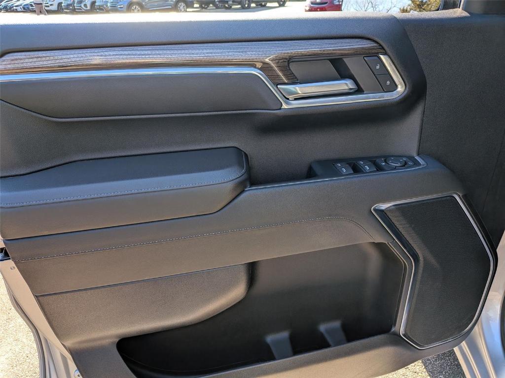 used 2022 Chevrolet Silverado 1500 car, priced at $32,025