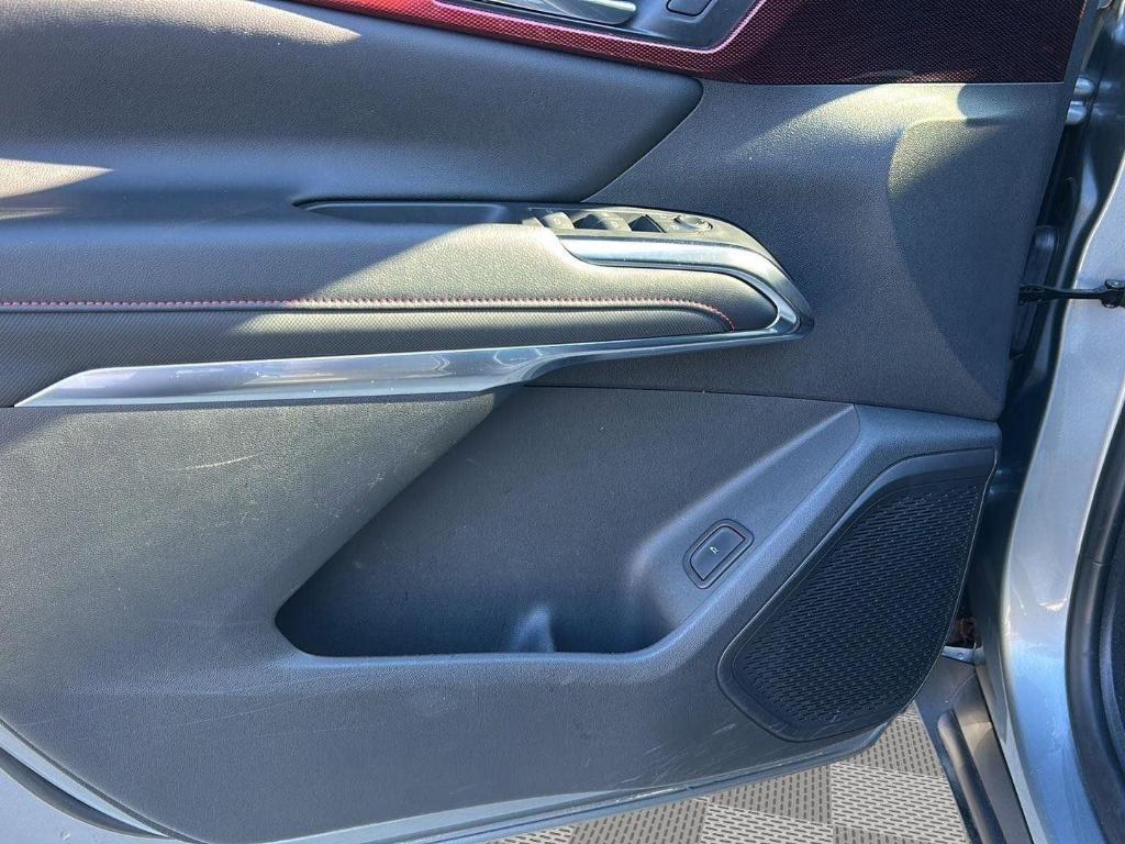 used 2024 Chevrolet Traverse car, priced at $40,597