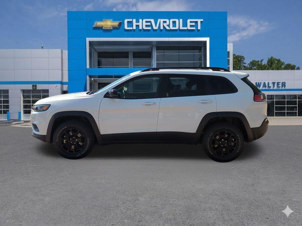 used 2022 Jeep Cherokee car, priced at $21,499
