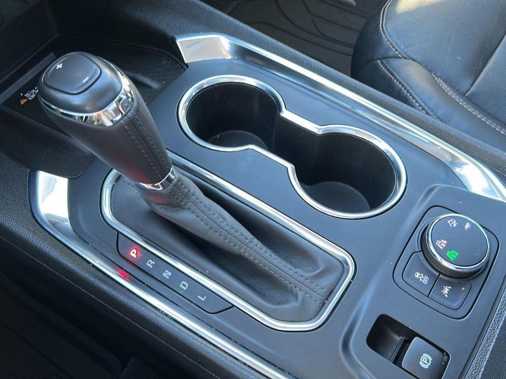 used 2020 Chevrolet Traverse car, priced at $23,996