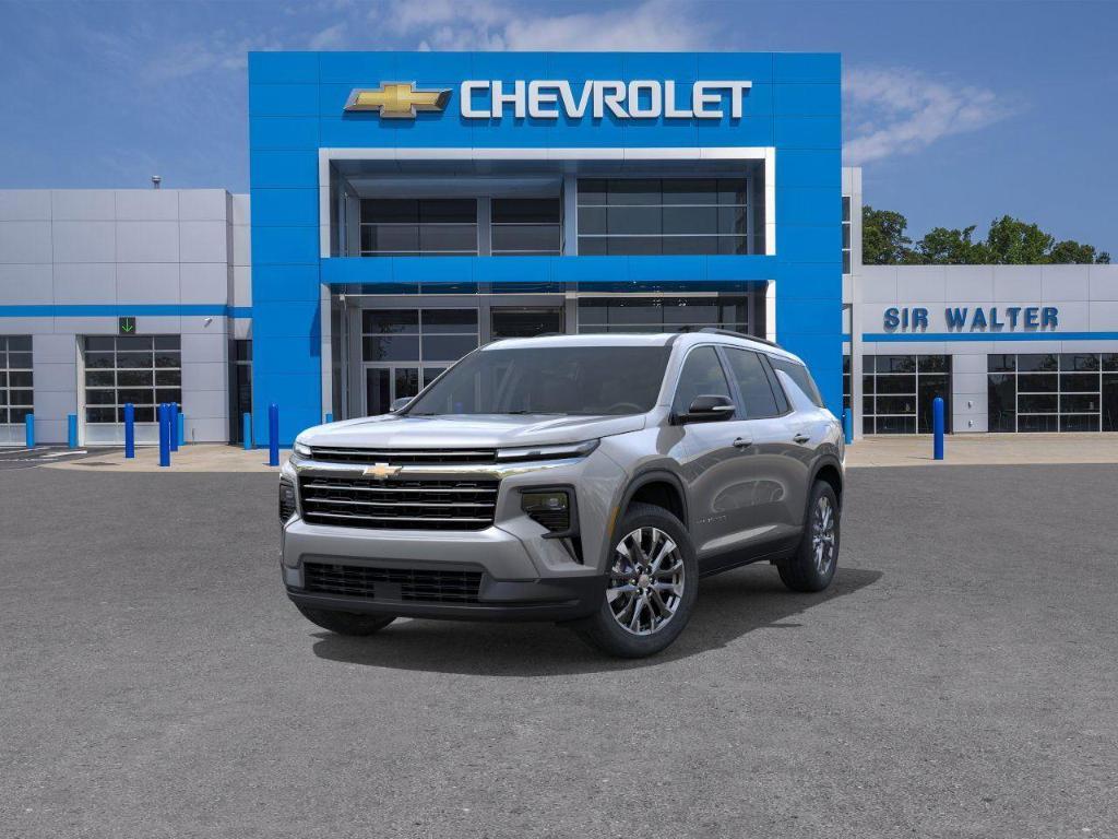new 2026 Chevrolet Traverse car, priced at $40,100