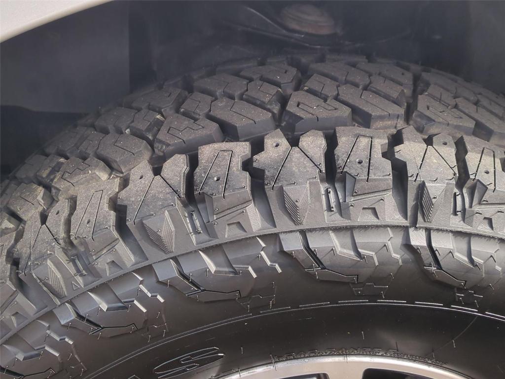 used 2020 Nissan Frontier car, priced at $22,120