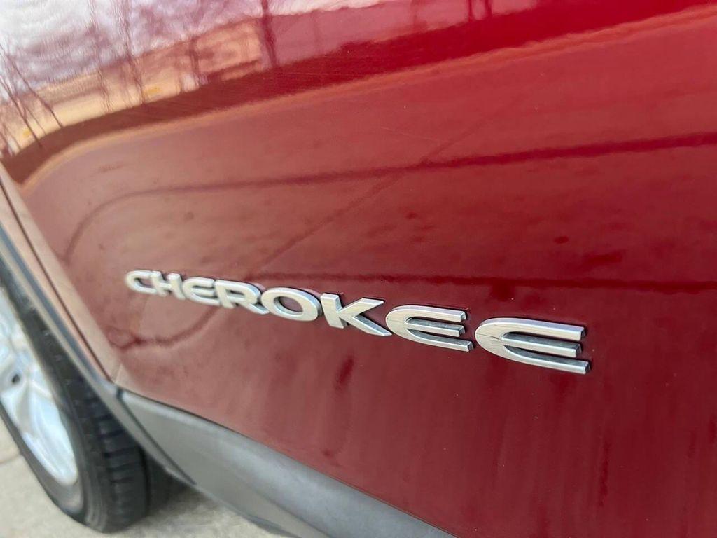 used 2019 Jeep Cherokee car, priced at $10,997