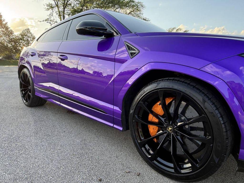 used 2022 Lamborghini Urus car, priced at $239,991