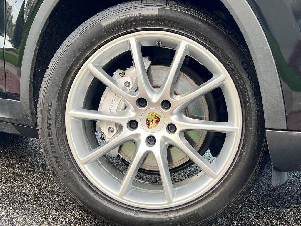 used 2019 Porsche Cayenne car, priced at $44,997