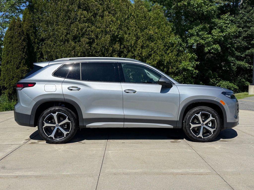 new 2026 Volkswagen Tiguan car, priced at $39,291