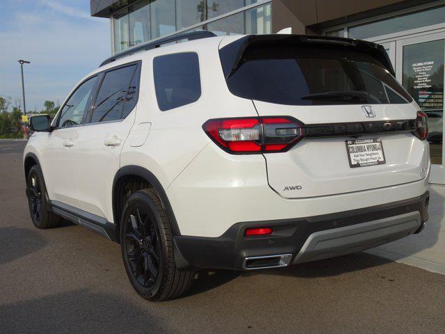 2025 Platinum White Pearl Honda Pilot