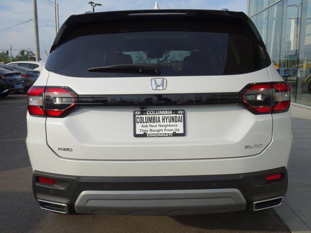 2025 Platinum White Pearl Honda Pilot