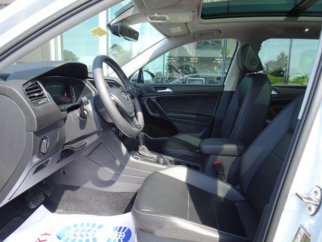 2021 Pure White Volkswagen Tiguan