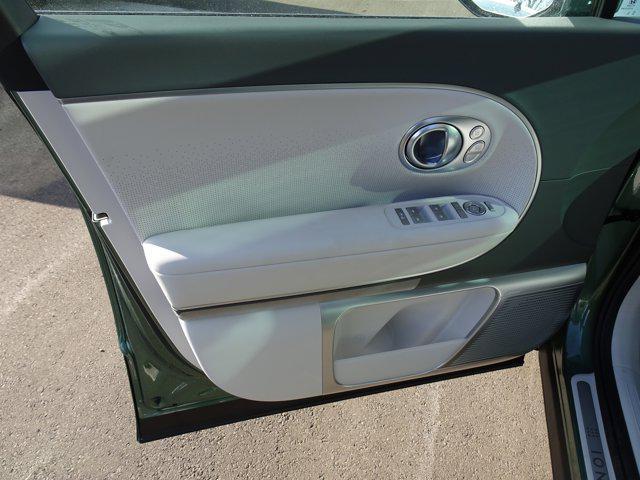 new 2026 Hyundai IONIQ 9 car, priced at $77,874