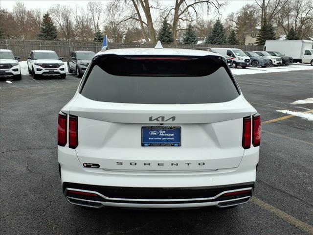 used 2022 Kia Sorento car, priced at $20,995