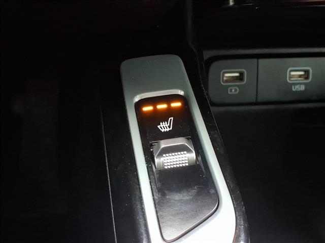 used 2022 Kia Sorento car, priced at $20,995