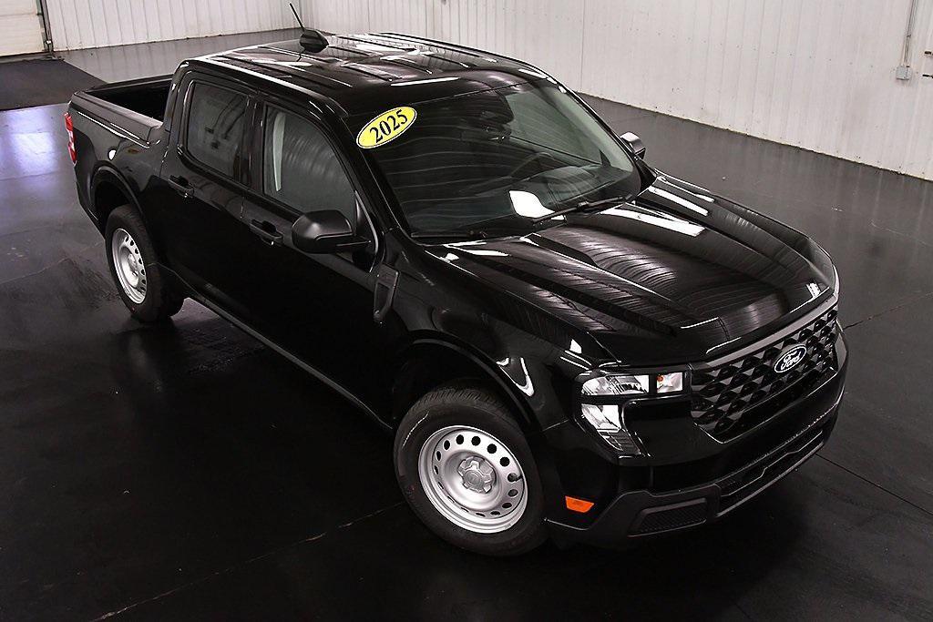 new 2025 Ford Maverick car, priced at $32,320