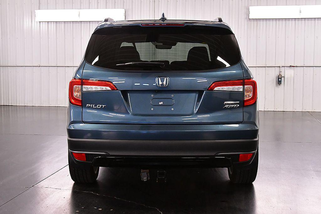 used 2022 Honda Pilot car, priced at $30,000