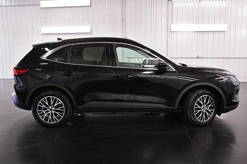 used 2023 Ford Escape PHEV car, priced at $25,000