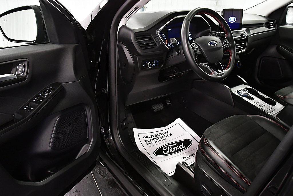 used 2022 Ford Escape car, priced at $22,615