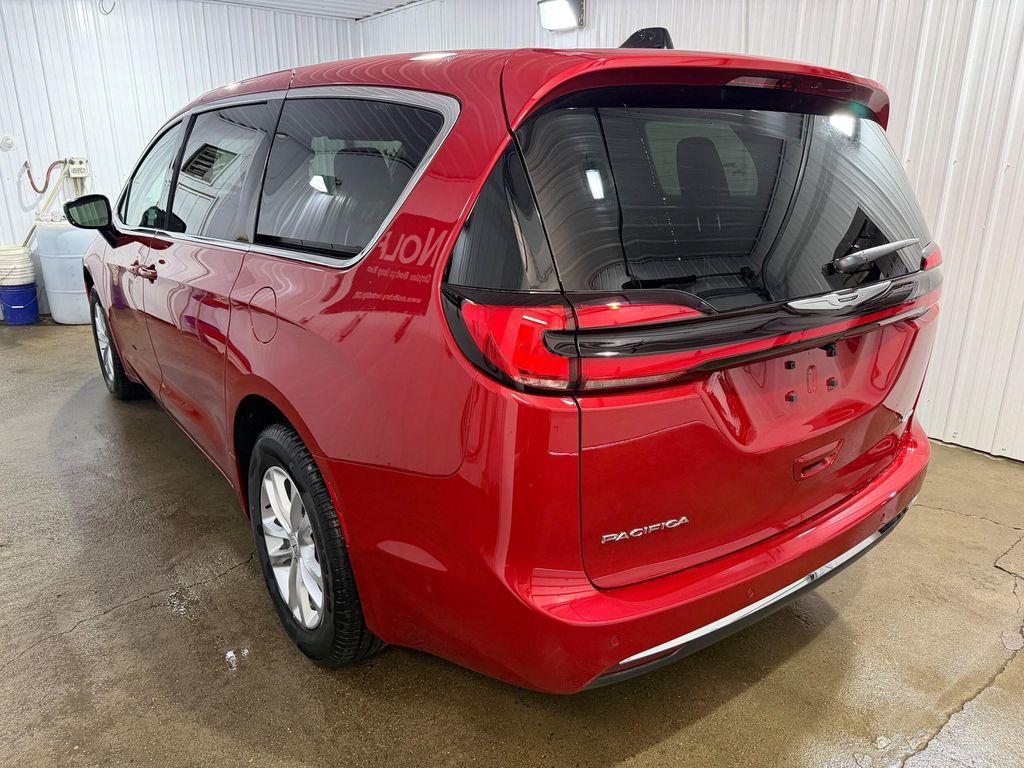 new 2026 Chrysler Pacifica car, priced at $45,780