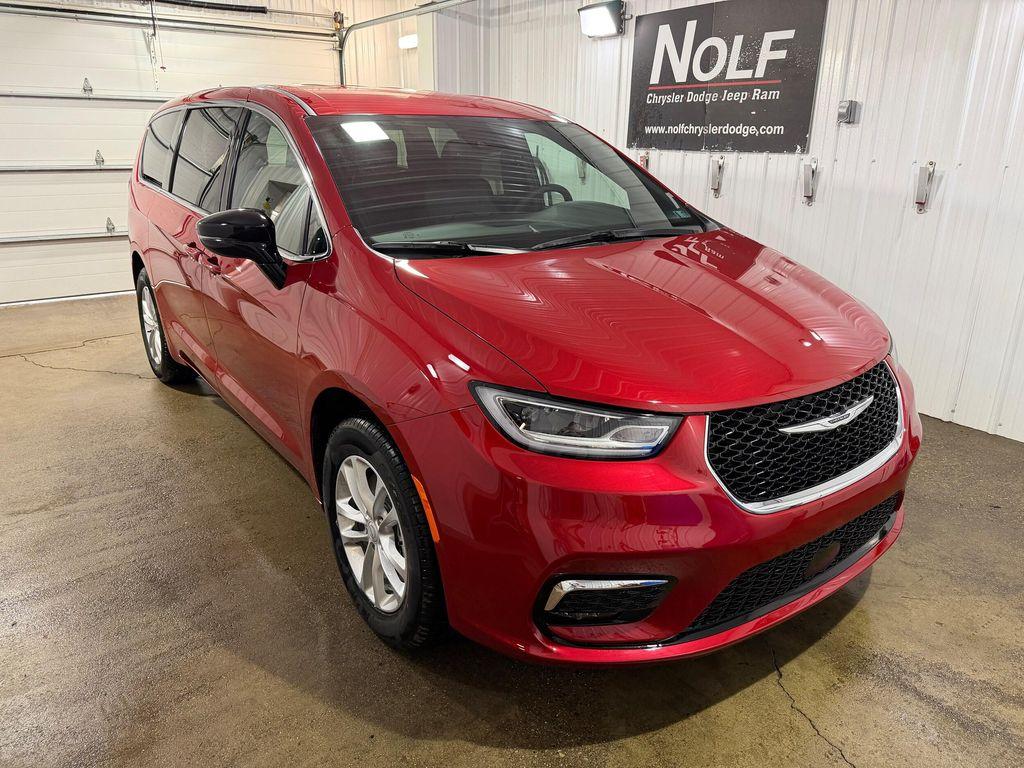 new 2026 Chrysler Pacifica car, priced at $45,780