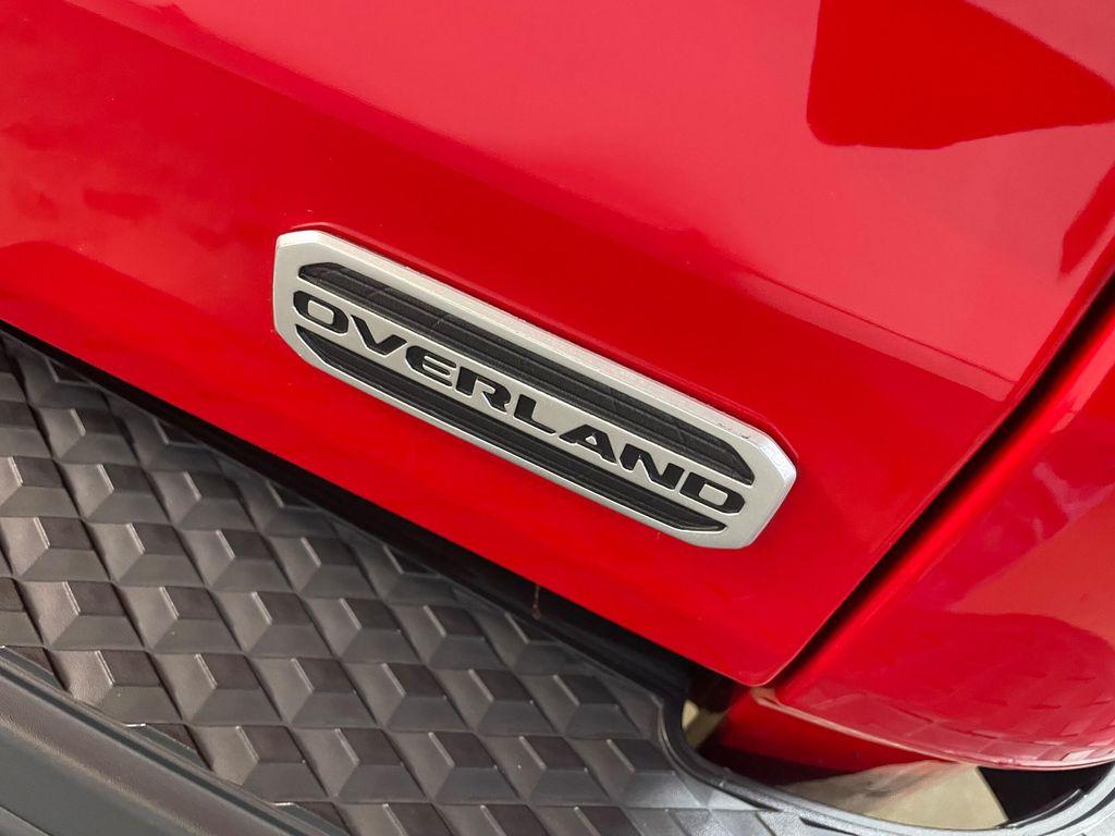 used 2023 Jeep Gladiator car, priced at $27,499