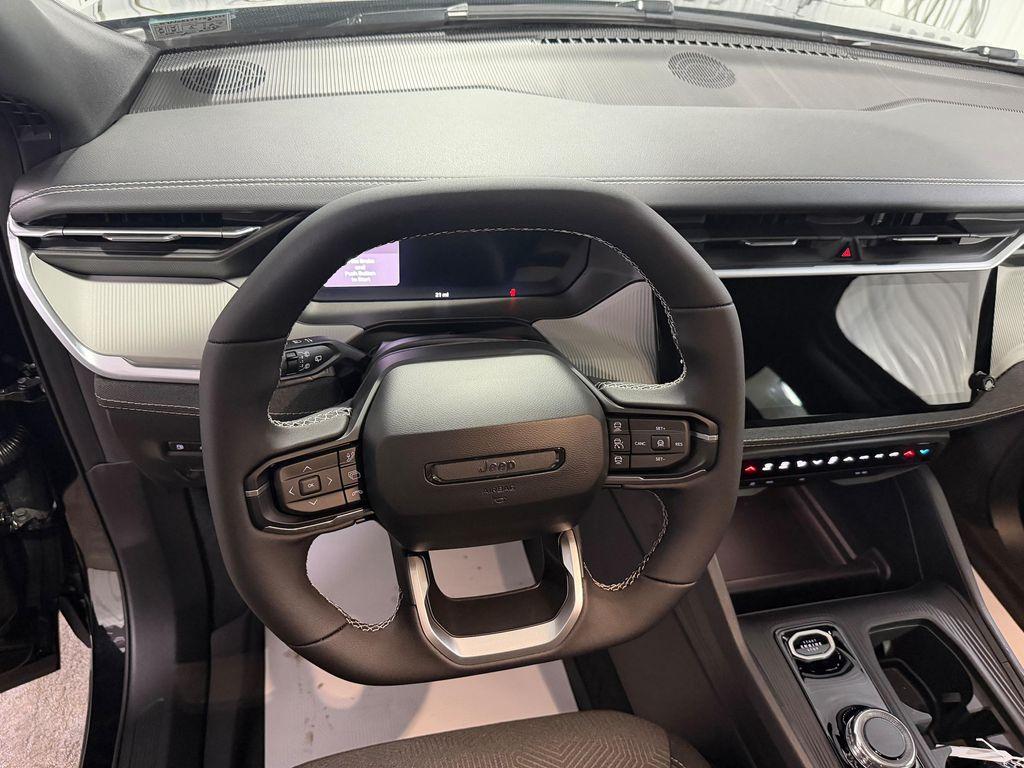 new 2026 Jeep Cherokee car, priced at $36,360