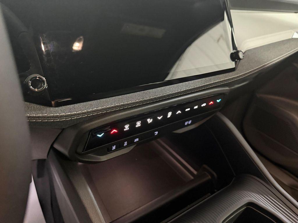 new 2026 Jeep Cherokee car, priced at $36,360