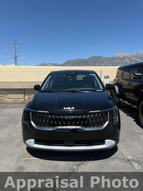 used 2025 Kia Carnival car, priced at $32,052