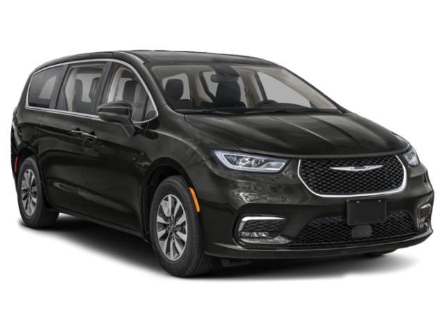 used 2024 Chrysler Pacifica Hybrid car, priced at $26,283