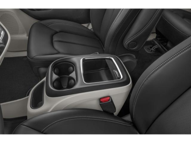 used 2024 Chrysler Pacifica Hybrid car, priced at $26,283