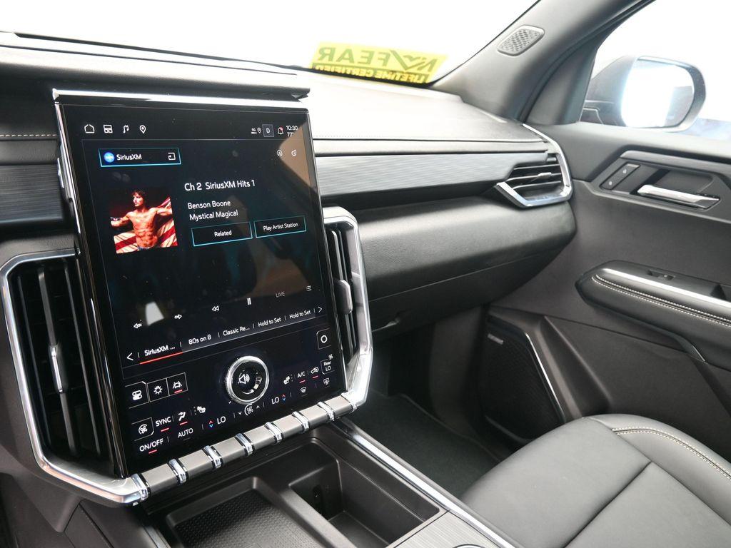 new 2025 GMC Acadia car, priced at $46,771