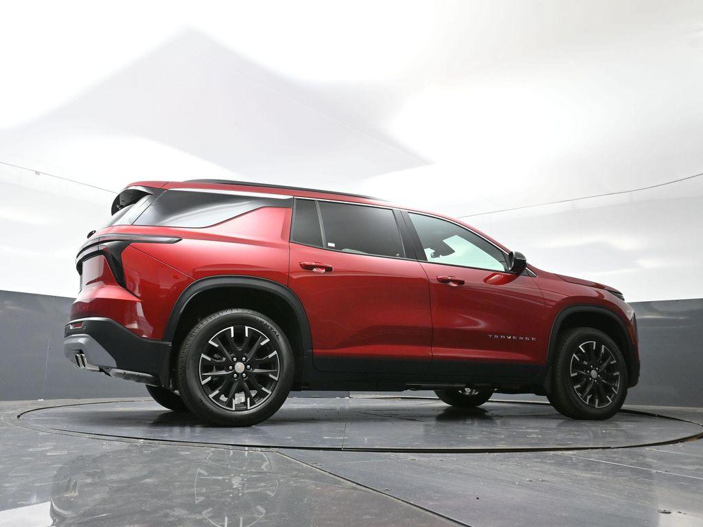 new 2026 Chevrolet Traverse car, priced at $47,995