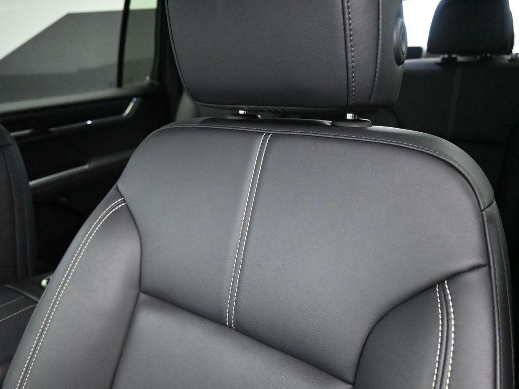 used 2024 GMC Acadia car, priced at $33,272