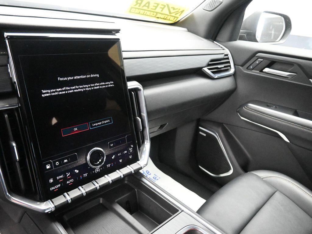 used 2024 GMC Acadia car, priced at $33,272